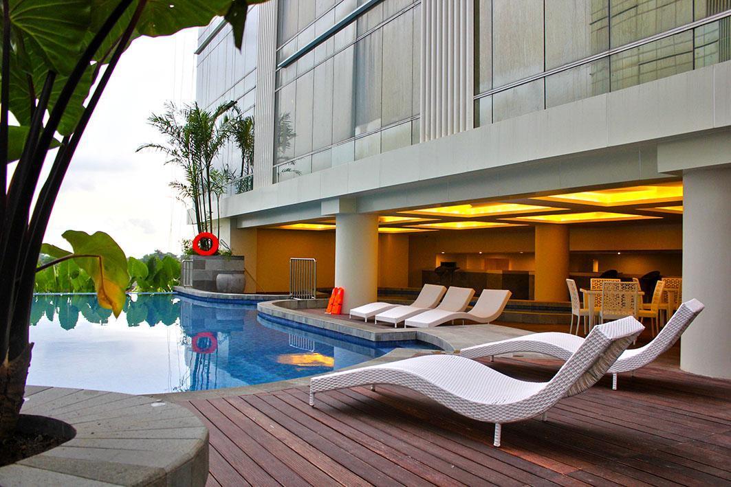 The Alana Yogyakarta Hotel And Convention Center Sleman  Esterno foto