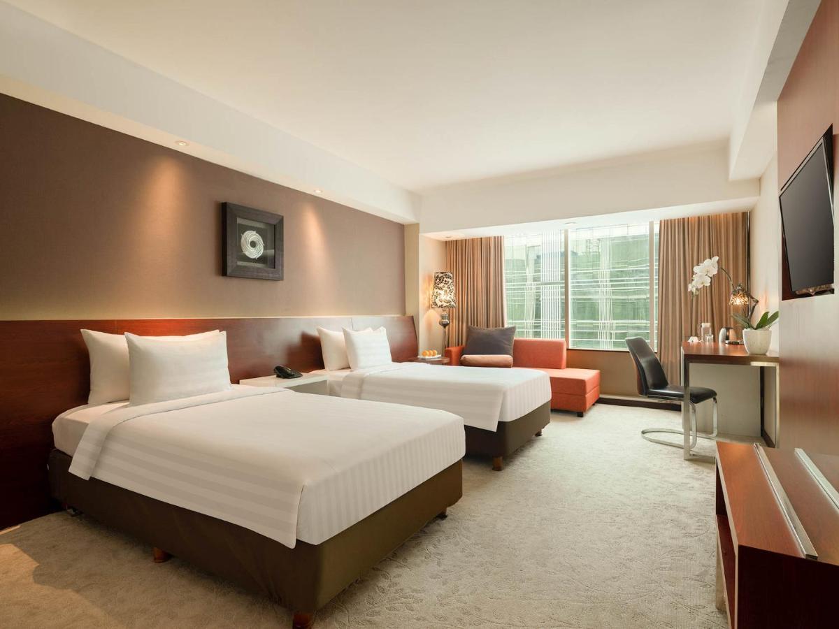 The Alana Yogyakarta Hotel And Convention Center Sleman  Esterno foto