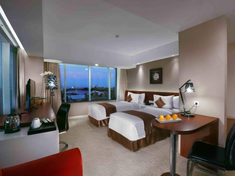 The Alana Yogyakarta Hotel And Convention Center Sleman  Esterno foto