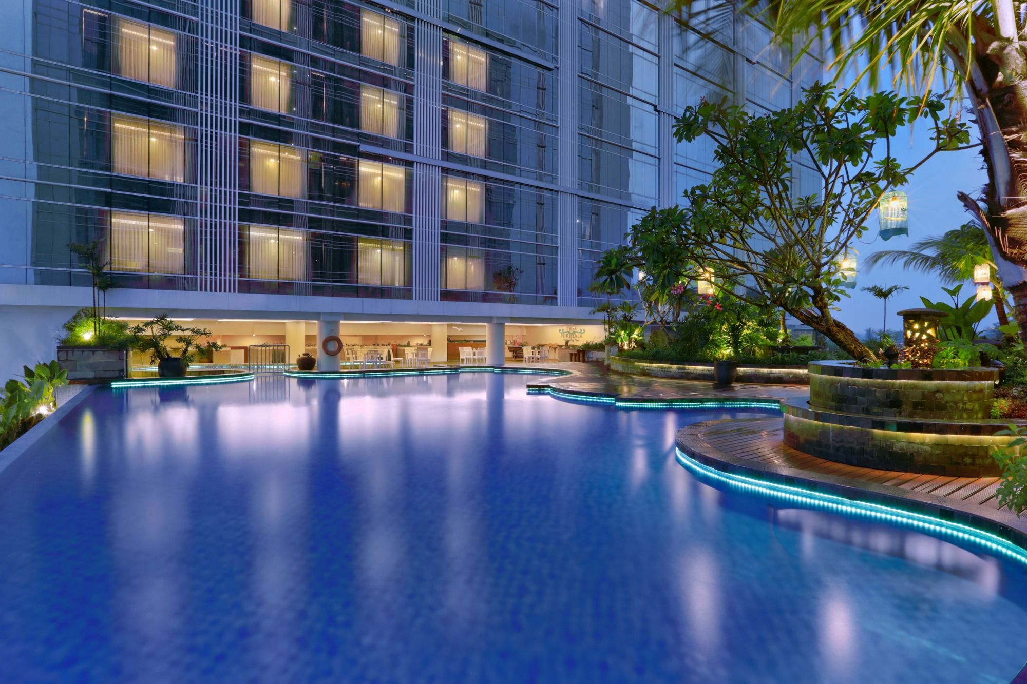 The Alana Yogyakarta Hotel And Convention Center Sleman  Esterno foto